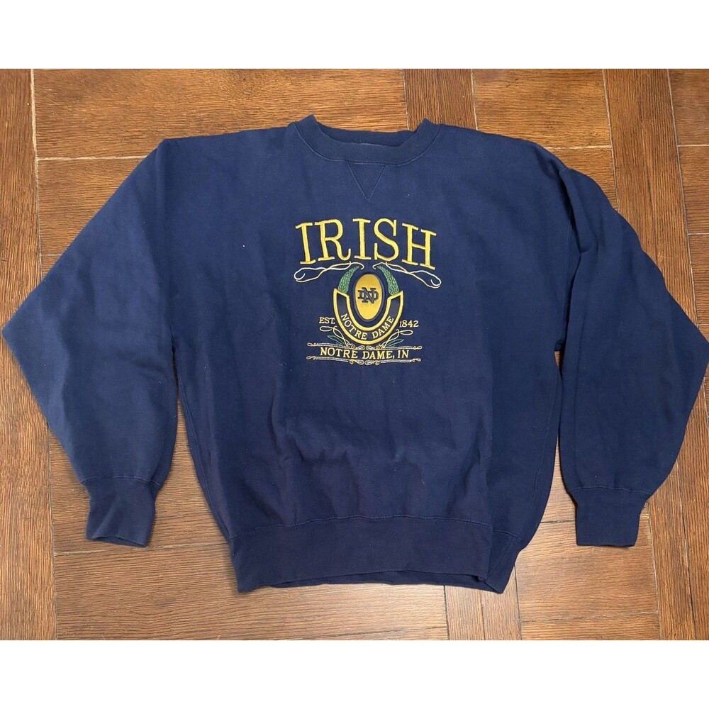 Vintage 90s Notre Dame Fighting Irish Men’s Size L Navy Crewneck Sweater